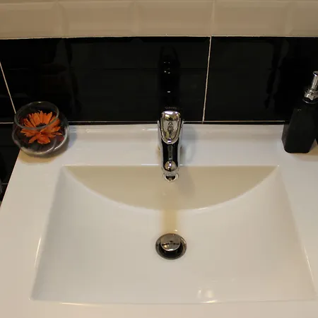 Musa فندق مبيت وإفطار كاتانيا